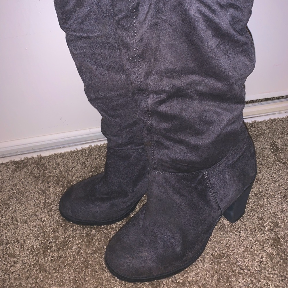 Grey boots
